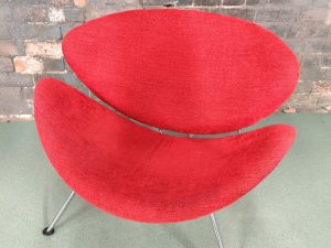 Chair - Red Lips - Image 1