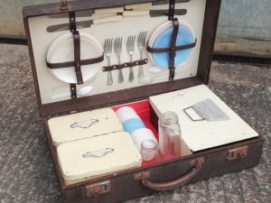 Picnic Hamper Set 1950's