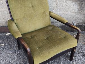 Armchair - Olive Green (1960s) - Cintique