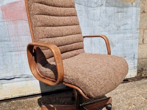 Chair - Executive High Back Ribbed (Wool) - Image 1