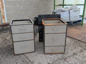 Pedestal - Metal 3 Drawer (Brown & Beige)