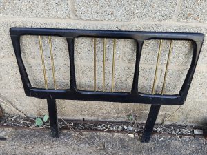 Headrest - Black and Gilded - Image 1